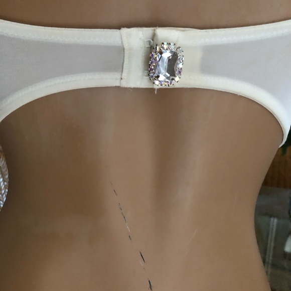 GUESS Vintage Rhinestone Bra - Picture 3 of 7
